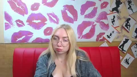 BeatriceFlyy online show from September 18, 1:42 pm