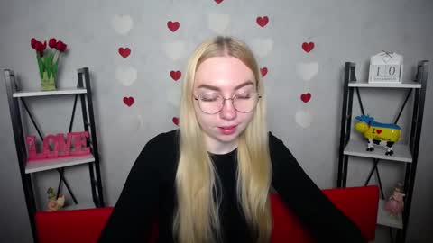 BeatriceFlyy online show from December 11, 6:14 am