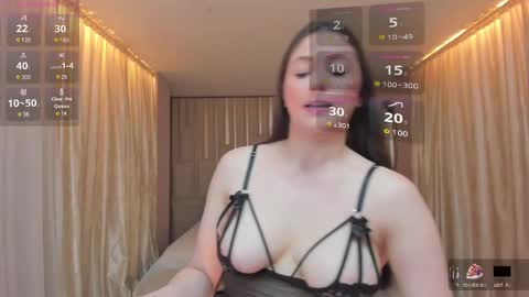 Am Becca online show from February 24, 7:52 pm