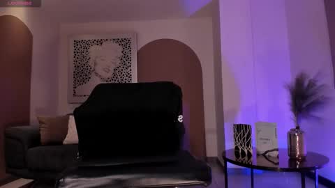 Am Becca online show from February 17, 12:04 pm