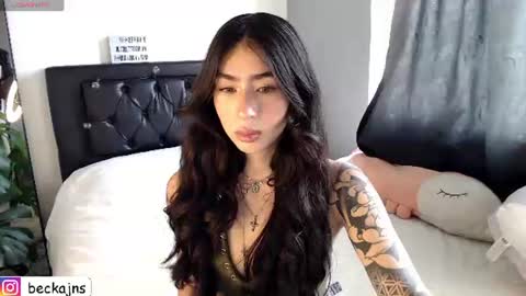 Marzhie online show from June 16, 7:04 pm