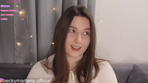BeckyMartens come join me on    while im offline here  online show from February 6, 4:38 am