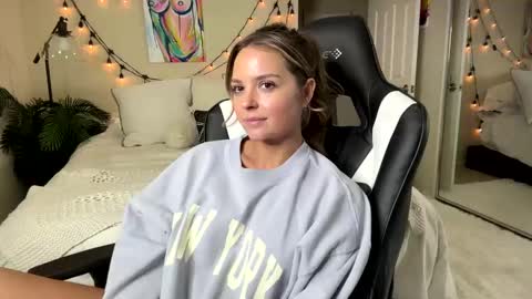 all links here  online show from January 8, 2:14 am