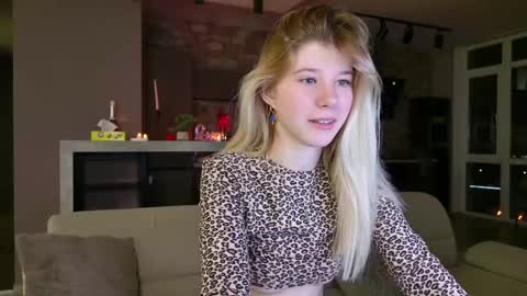 Bella online show from March 9, 7:05 pm