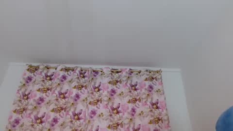 bella_gentle online show from January 14, 12:10 pm