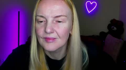 Bella online show from April 4, 5:28 am