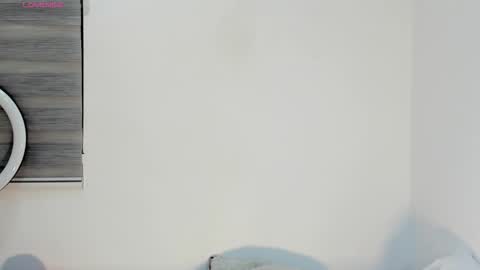 Laura online show from October 4, 8:57 pm