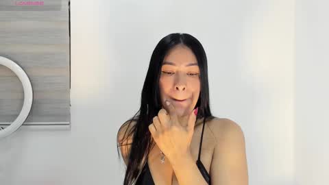 Laura online show from October 2, 2:11 pm