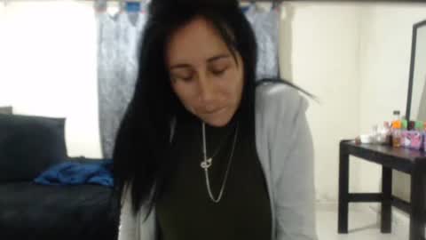 bella_luna34 online show from February 25, 3:38 am