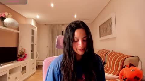 bella_pocahontas3 online show from September 25, 10:18 pm