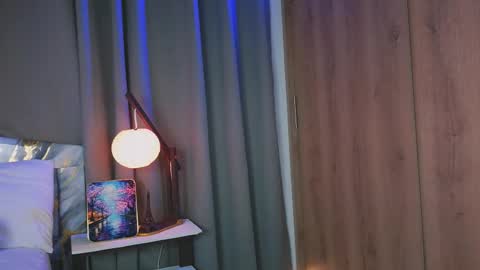 Betsy online show from November 2, 6:28 am