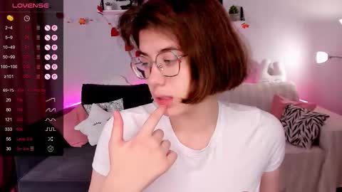 hello guys im Bella online show from November 28, 2:36 am