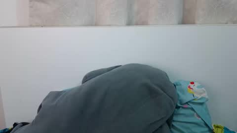 bellacrystall online show from April 14, 3:23 pm