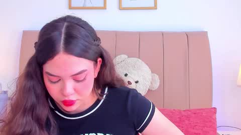 BellaFontana online show from November 19, 3:01 pm