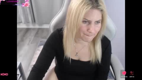 Starr40 online show from October 18, 3:04 pm