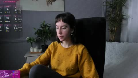 Bella online show from December 12, 1:39 pm