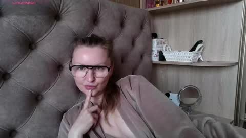 Amelia online show from April 14, 8:47 am