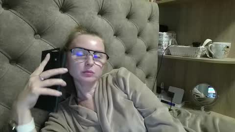 Amelia online show from September 27, 5:53 pm