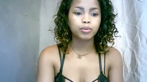 bellibellah online show from February 15, 3:33 pm