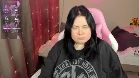 LinaBoo online show from February 26, 6:45 am