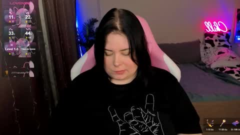 LinaBoo online show from November 25, 4:53 pm