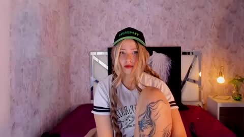 benny_wilson online show from October 1, 5:01 am