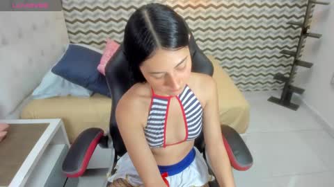 carolina  online show from January 24, 2:39 am