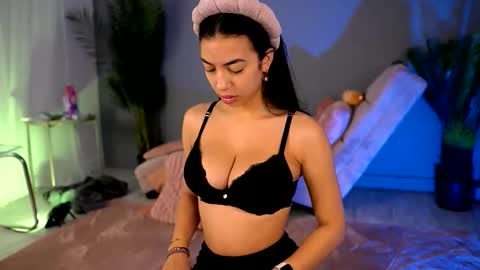 Betty online show from October 22, 4:06 am