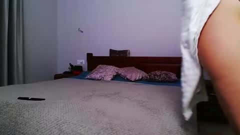 betty_sw online show from September 25, 2:49 pm