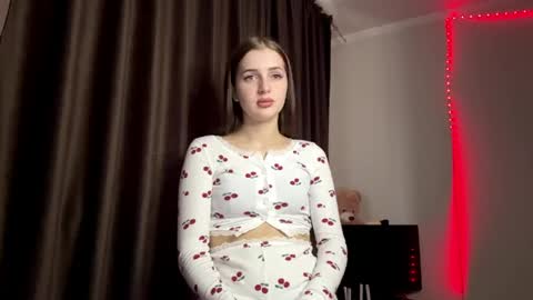 Emily  Stream every day  online show from April 21, 3:02 am