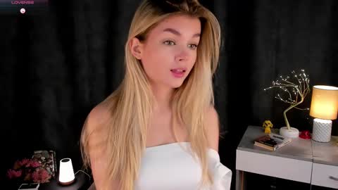 Maddie online show from March 6, 3:13 pm