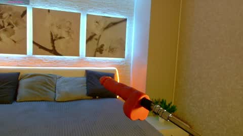 Betty online show from April 4, 8:18 pm