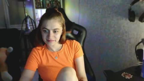 beverly_yay online show from May 7, 8:23 pm