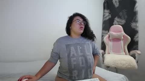 Bianca Tuesday to Sunday from 2am to 6am UTC-5 online show from September 13, 9:50 am