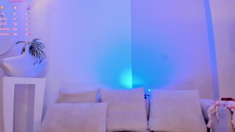 Bianca Pierce online show from June 4, 2:43 pm