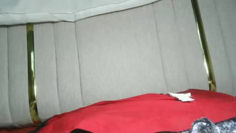 pretty online show from March 11, 12:20 pm