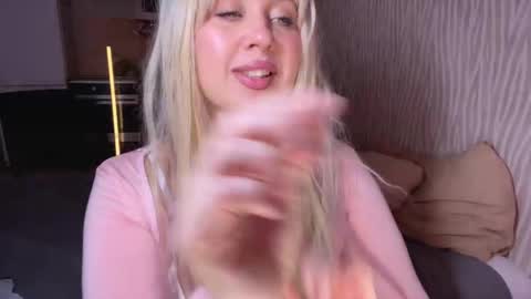 Eva online show from April 8, 6:04 am