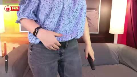 BigBoobsArri online show from May 21, 7:39 am