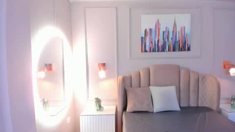   online show from February 21, 10:17 am