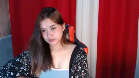 bilat tinax online show from March 4, 7:04 am