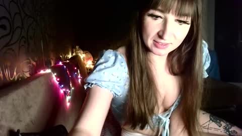 birdie_kiss online show from February 12, 10:00 pm