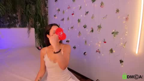 Jenny online show from May 13, 8:42 am