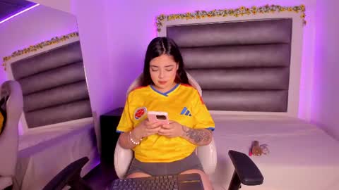 blaircute_ online show from June 23, 12:14 pm