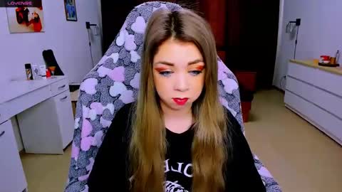 Nicole online show from March 9, 5:00 am