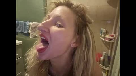 Gia  online show from January 12, 5:01 pm