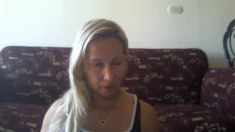 BlondiePam online show from April 12, 8:39 am