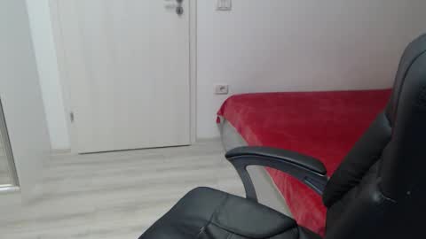 Juliet online show from March 11, 5:59 pm