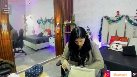 blue_tay1 online show from December 16, 11:05 am