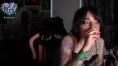 Blue online show from October 3, 1:22 am