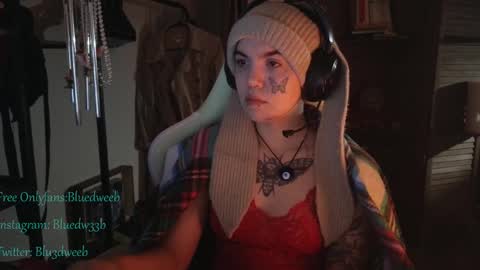 Blue online show from February 15, 7:06 am